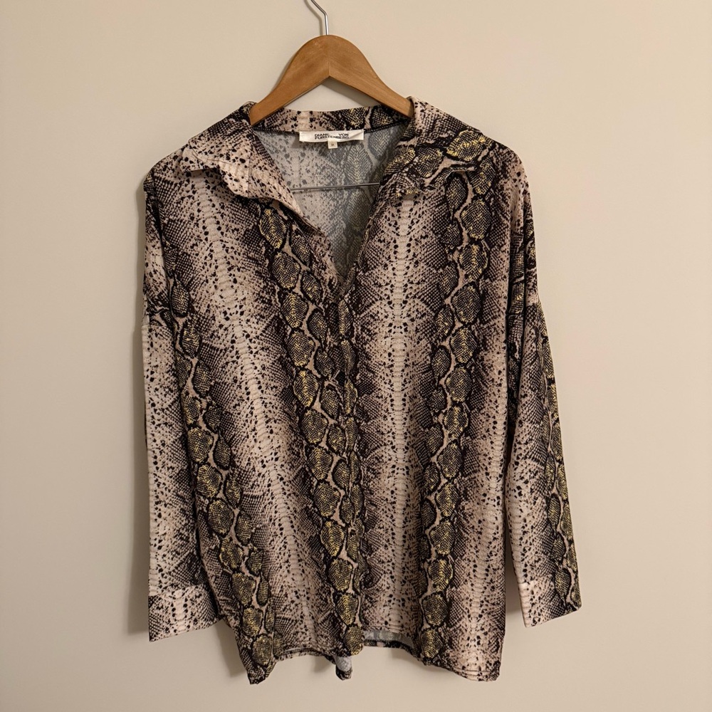 DIANE VON FURSTENBERG 100% SILK BLOUSE